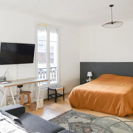 Renovated 31 M Love Cocoon In 14th Apartment